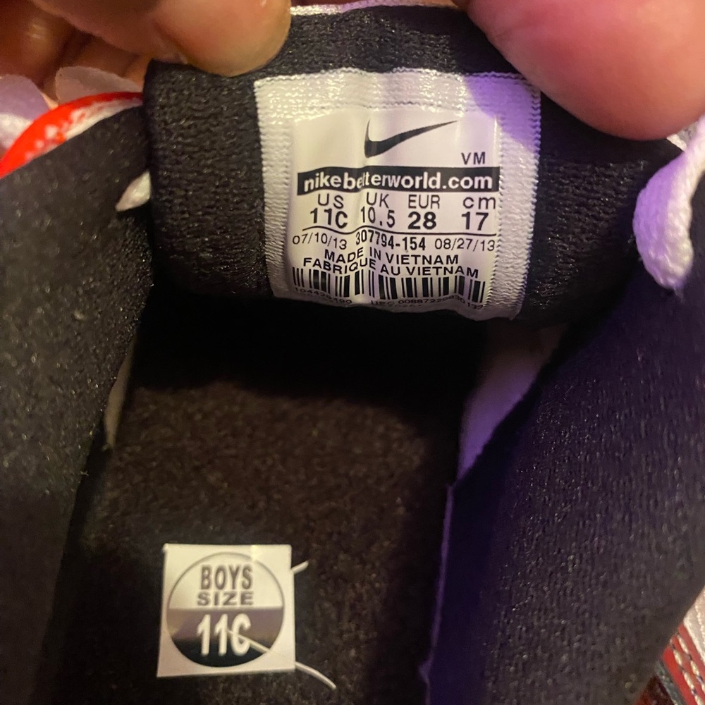 Nike Boys Black and White Sneakers